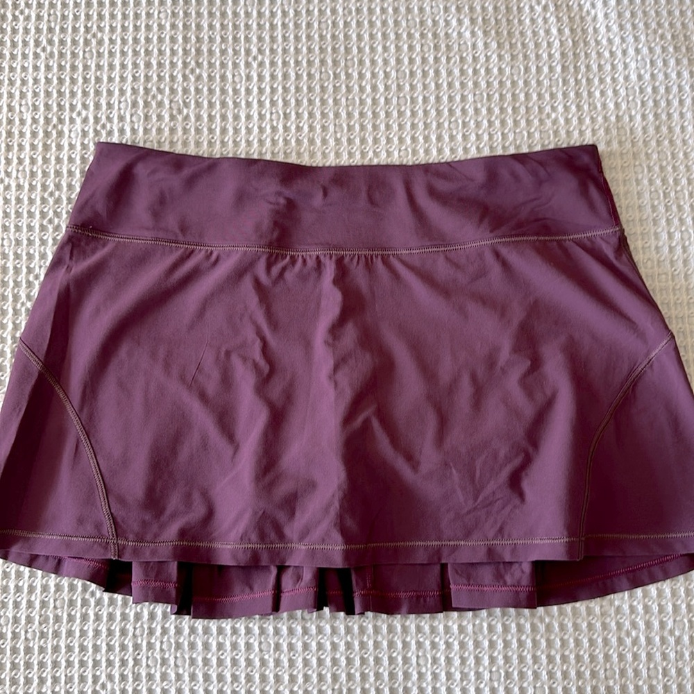 Lululemon purple pleated at the back skirt size 8